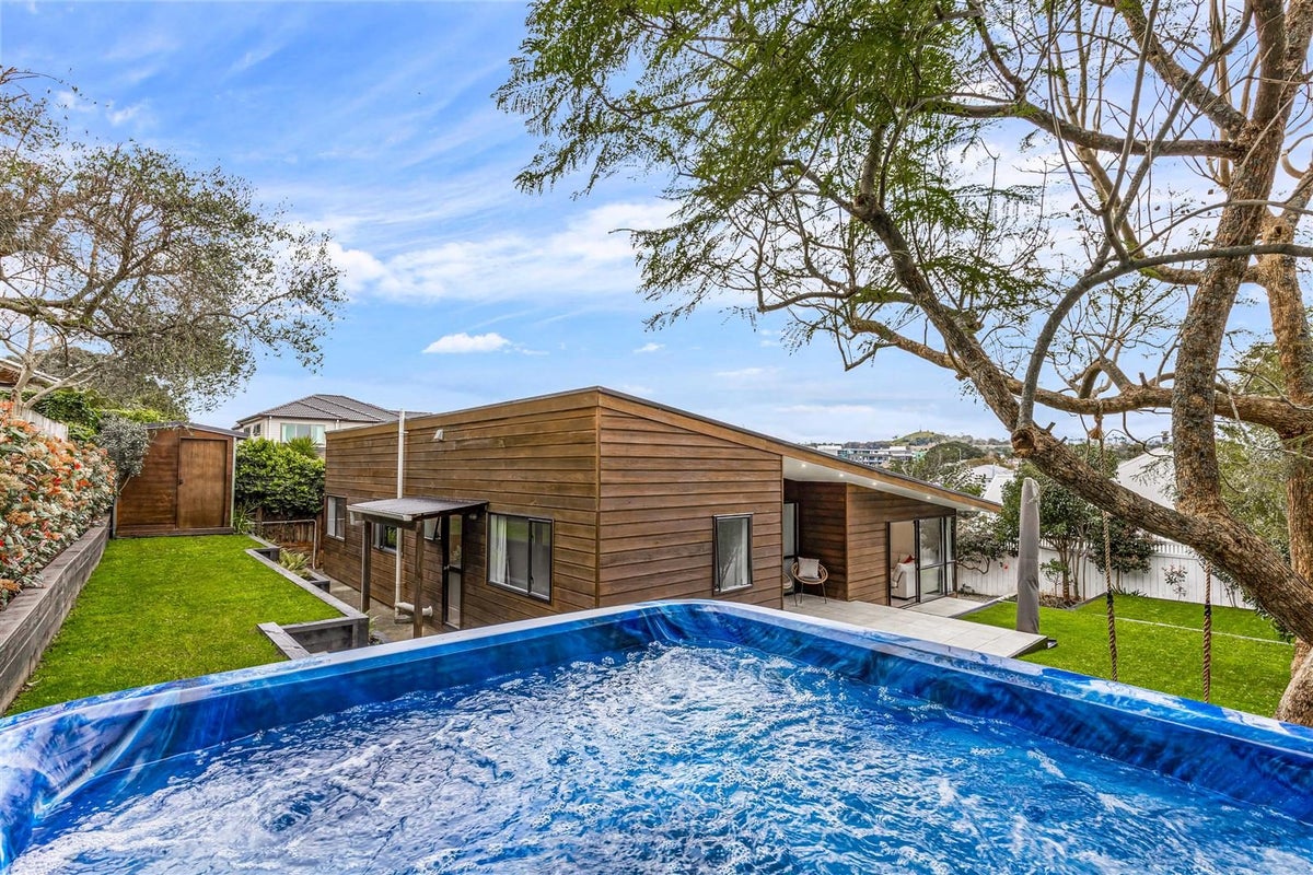19A Robert Street, Ellerslie, Auckland - Carousel 2