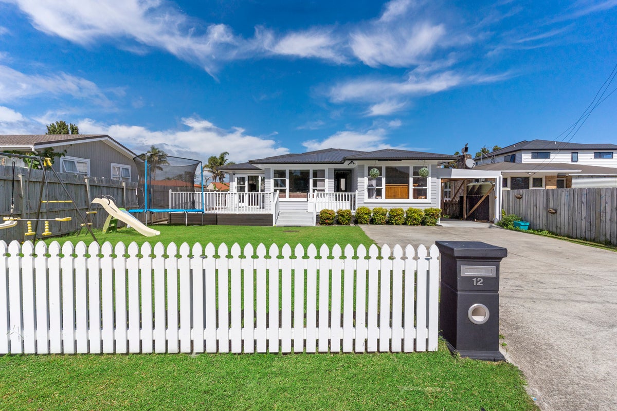 12 Glenburn Place, Papakura, Papakura - Carousel 2