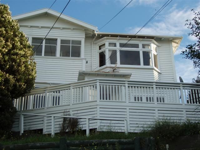 24 Imperial Terrace, Melrose, Wellington - Carousel 1