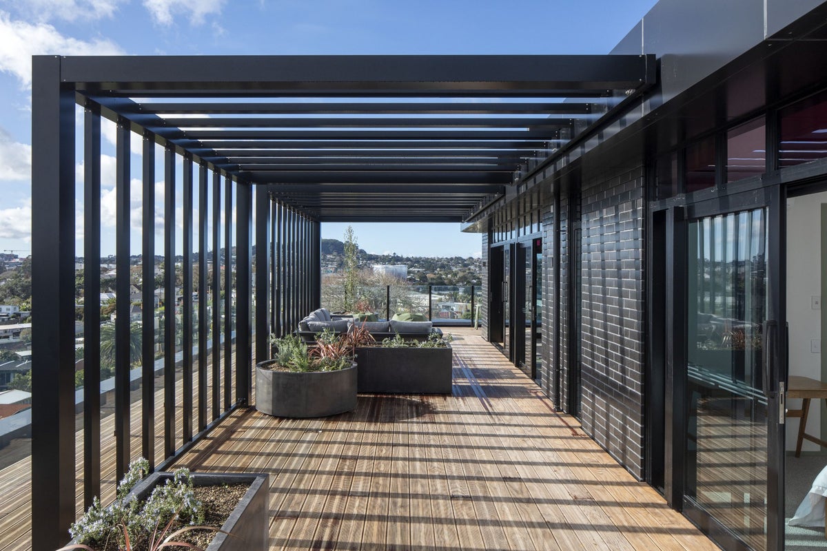 301/2 Finch Street, Morningside, Auckland - Carousel 16