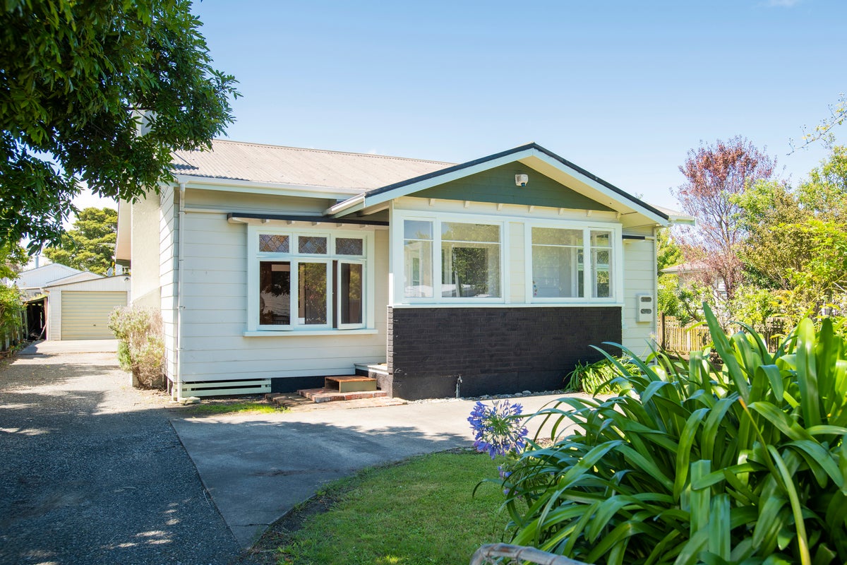 204 Rutene Road, Kaiti, Gisborne - Carousel 1