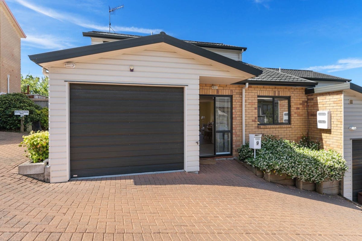 9/55 Verbena Road, Birkdale, Auckland - Carousel 1