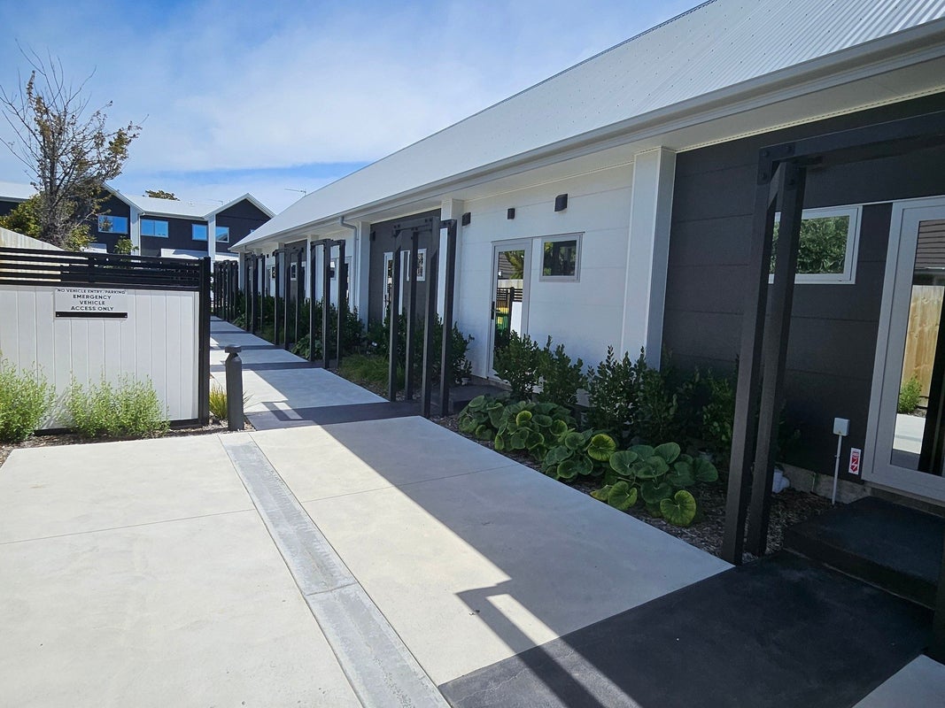 3/19 Winchester Street, Merivale, Christchurch - Carousel 1