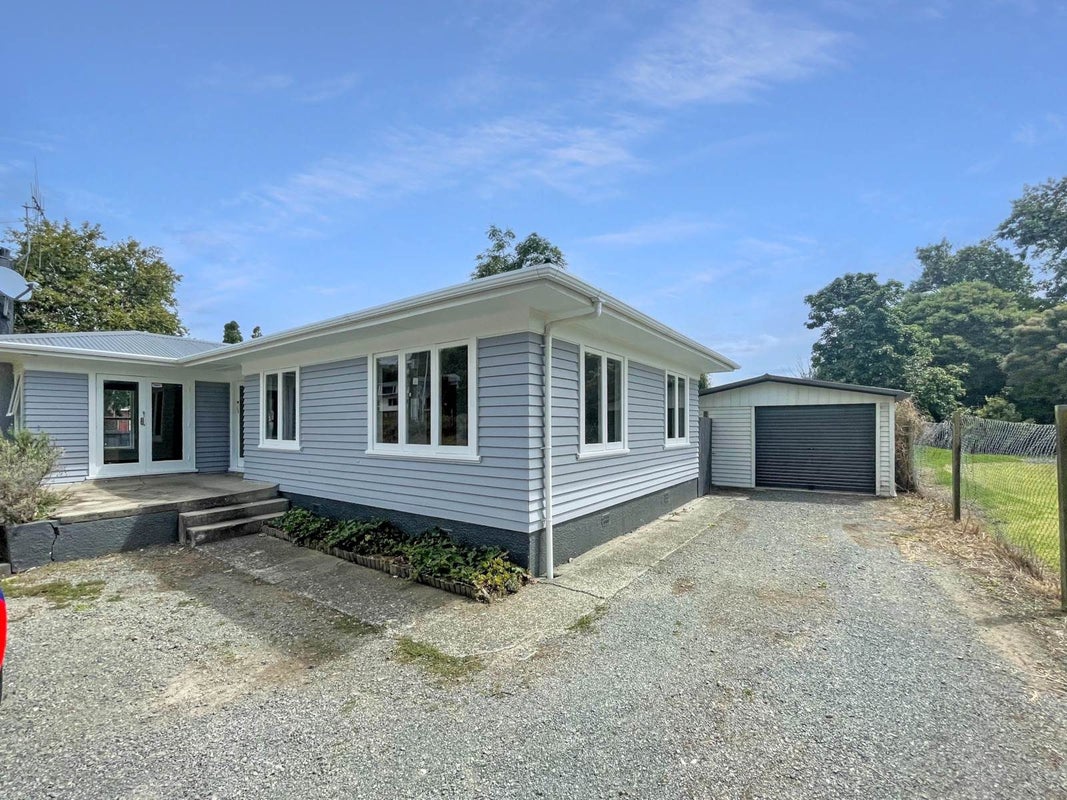 12 Tarewa Road, Morningside, Whangarei - Carousel 1