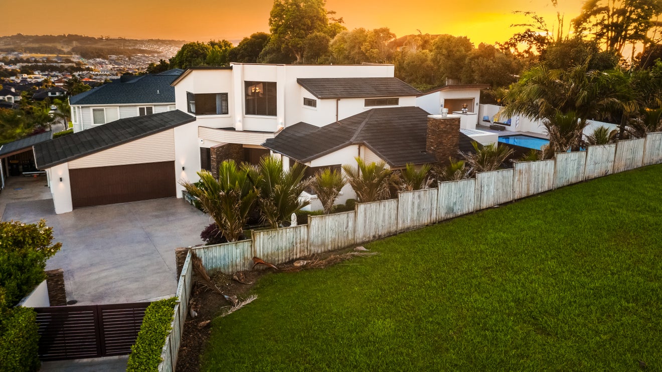 6 Kenley Heights, Flat Bush, Auckland - Carousel 2