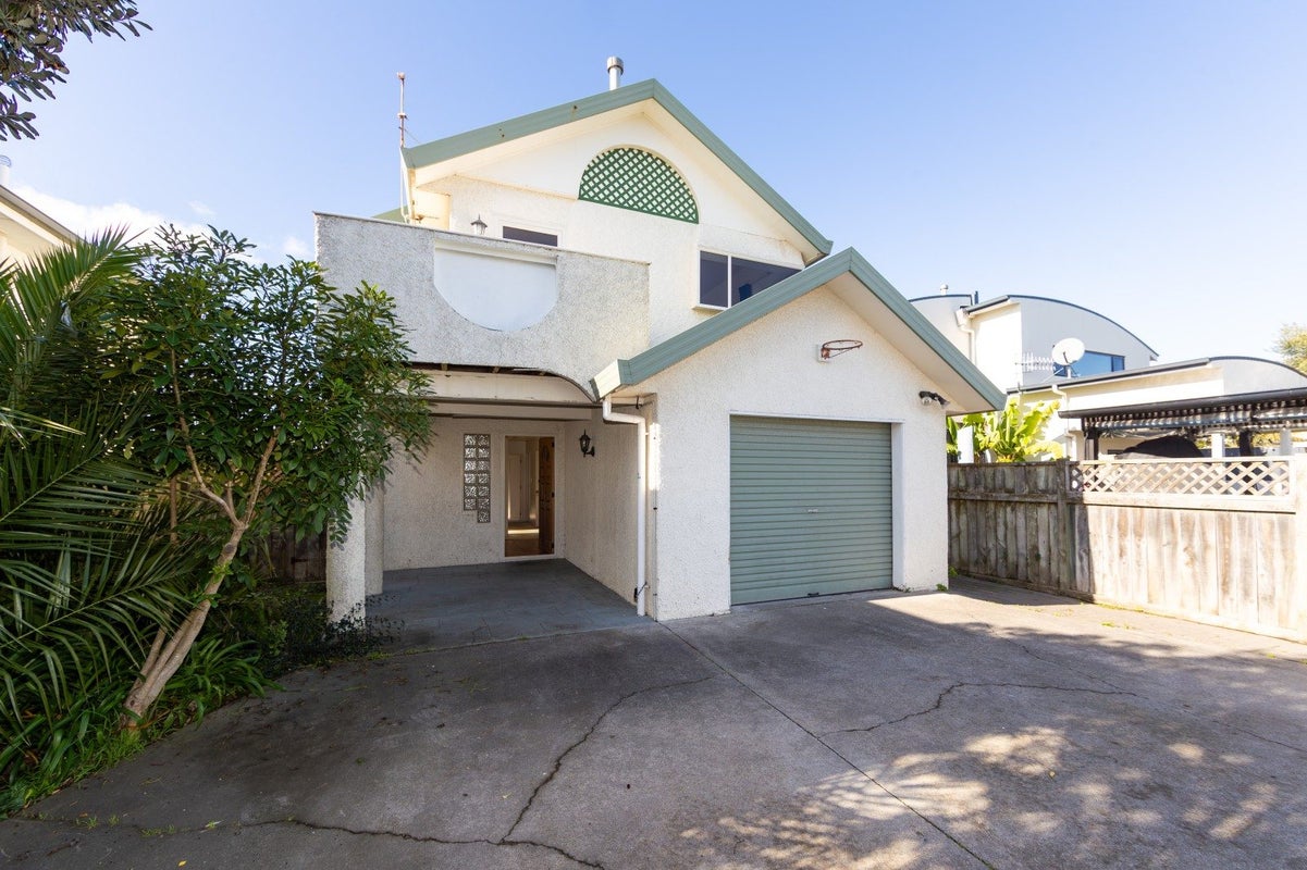 218 Te Awa Avenue, Awatoto, Napier - Carousel 2