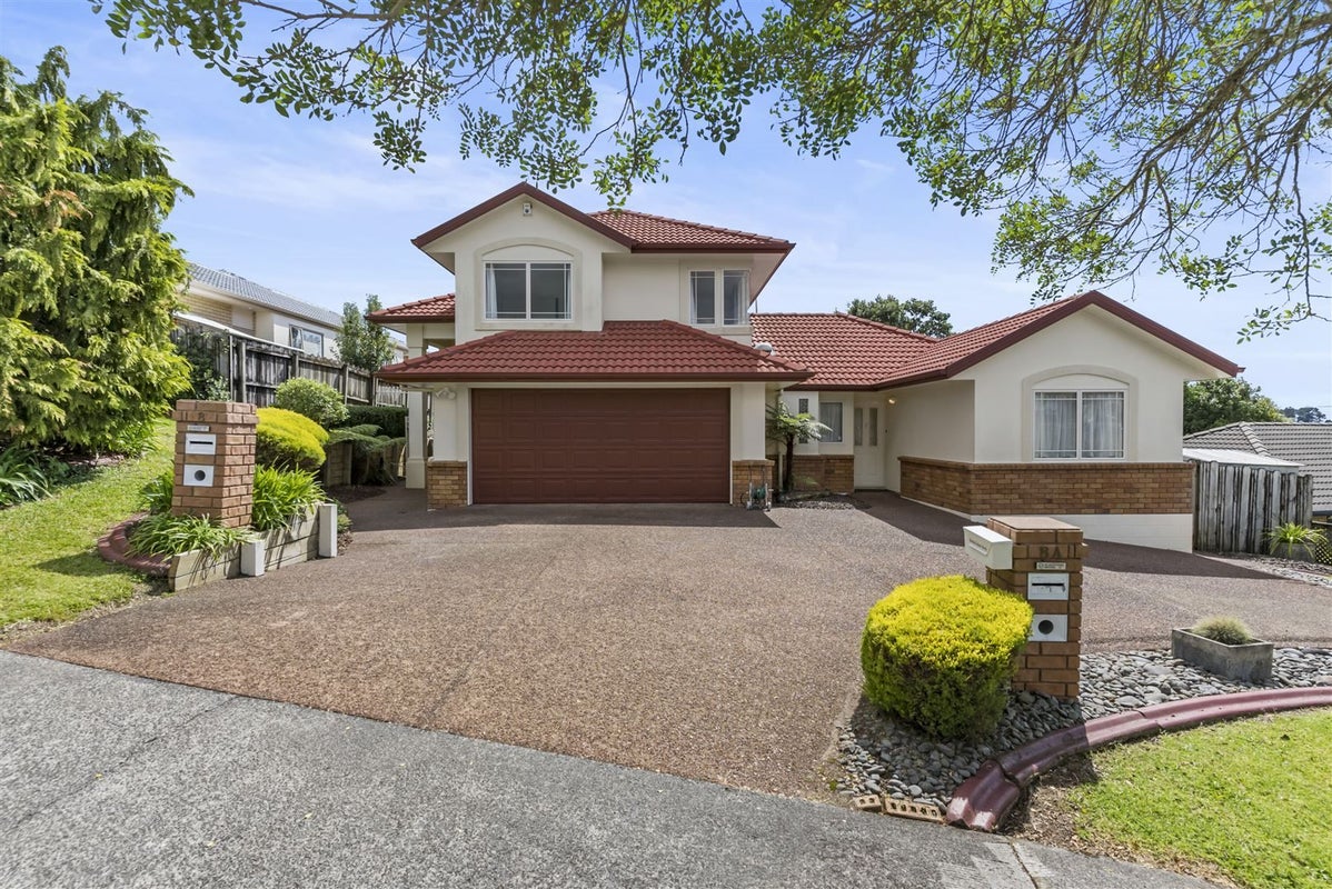 8 Fulmar Way, Unsworth Heights, Auckland - Carousel 1