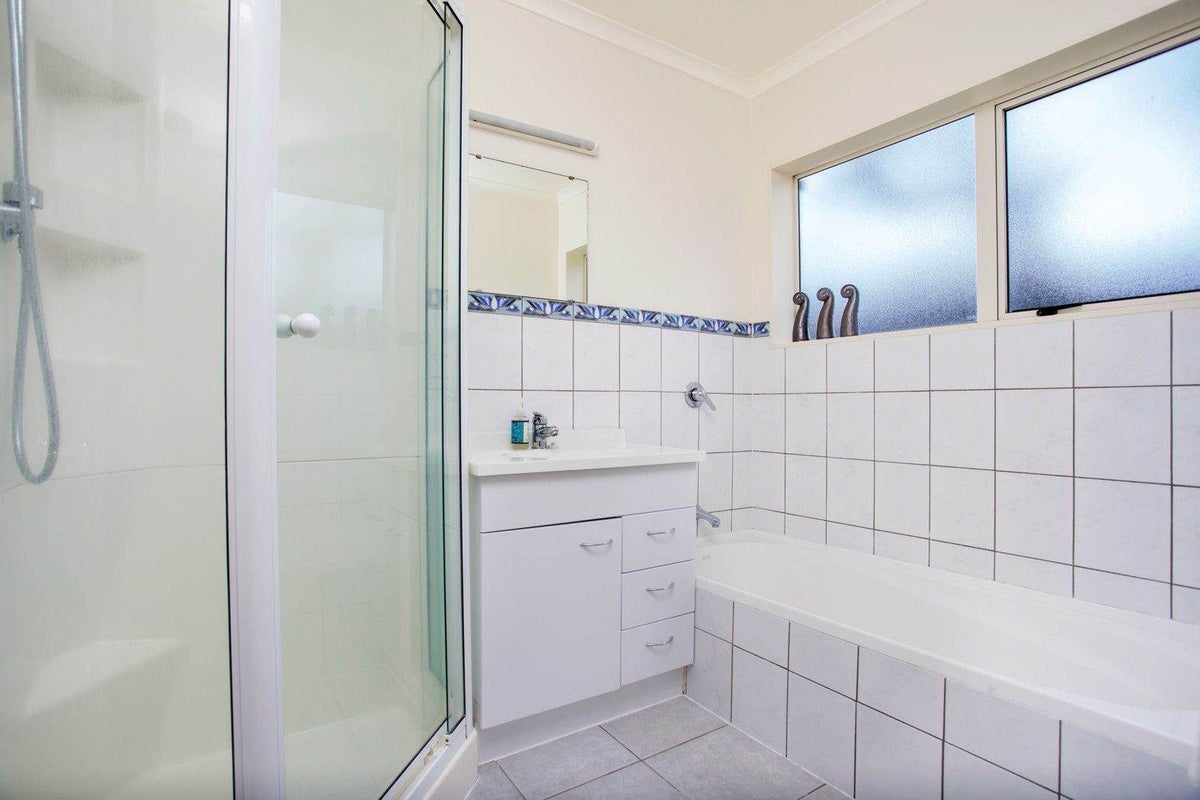 22A Woodward Road, Mount Albert, Auckland - Carousel 3
