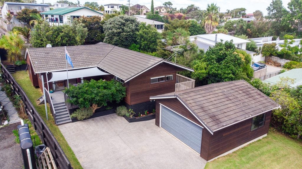 14 Walbrook Road, Manly, Whangaparaoa - Carousel 1
