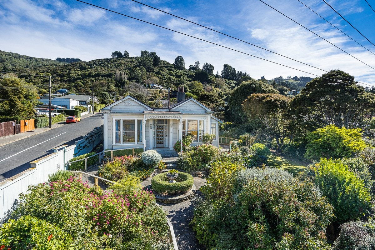 20 Saint Leonards Drive, Saint Leonards, Dunedin - Carousel 1