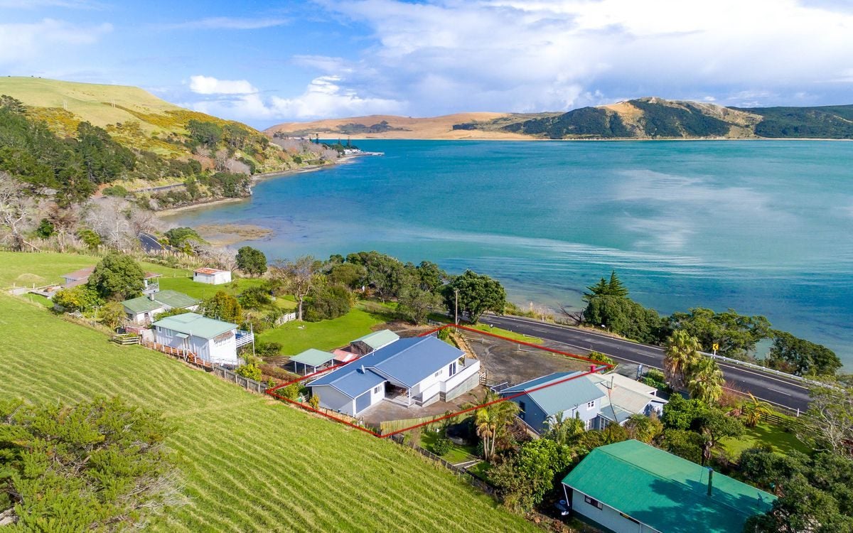 98 State Highway 12, Opononi, KAIKOHE - Carousel 1