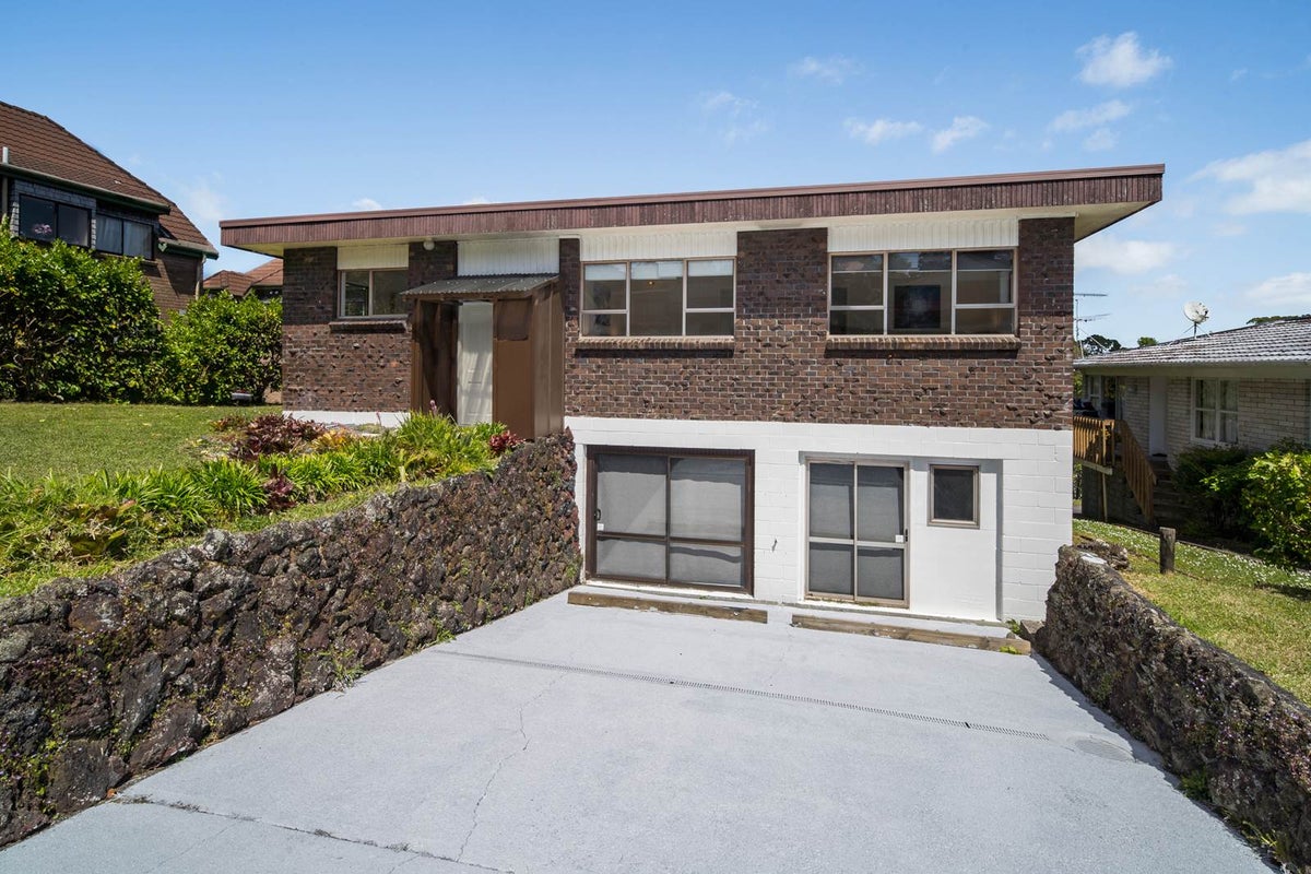 29 Girrahween Drive, Totara Vale, Auckland - Carousel 2