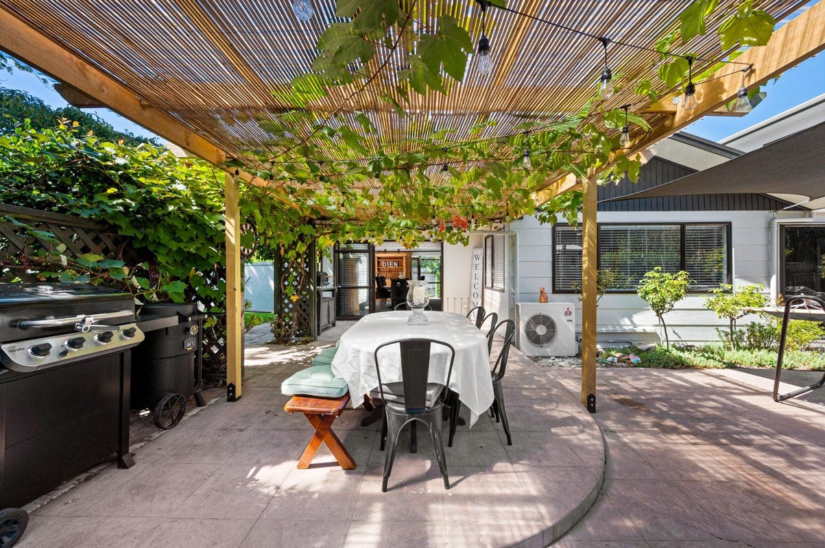24 Symons Street, Parkvale, Hastings - Carousel 2