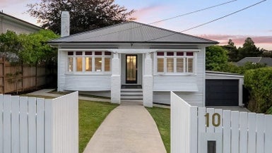 10 Le Roy Terrace, Birkenhead, Auckland - Carousel 1
