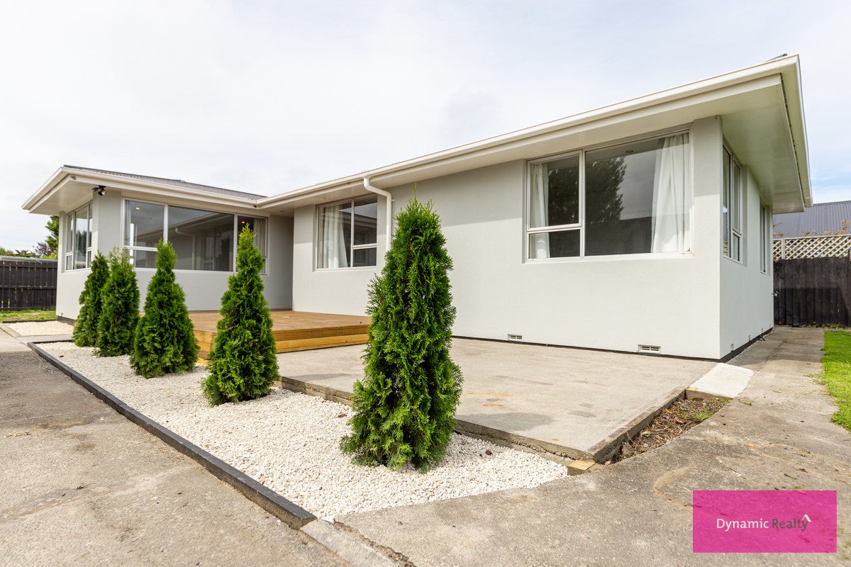 15 Royal Park Drive, Parklands, Christchurch - Carousel 1