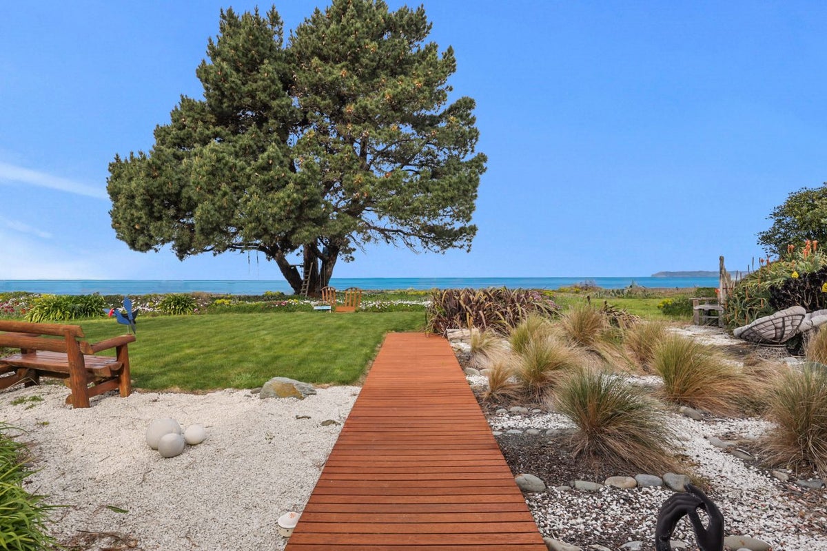 196 Rarangi Beach Road, Rarangi - Carousel 2