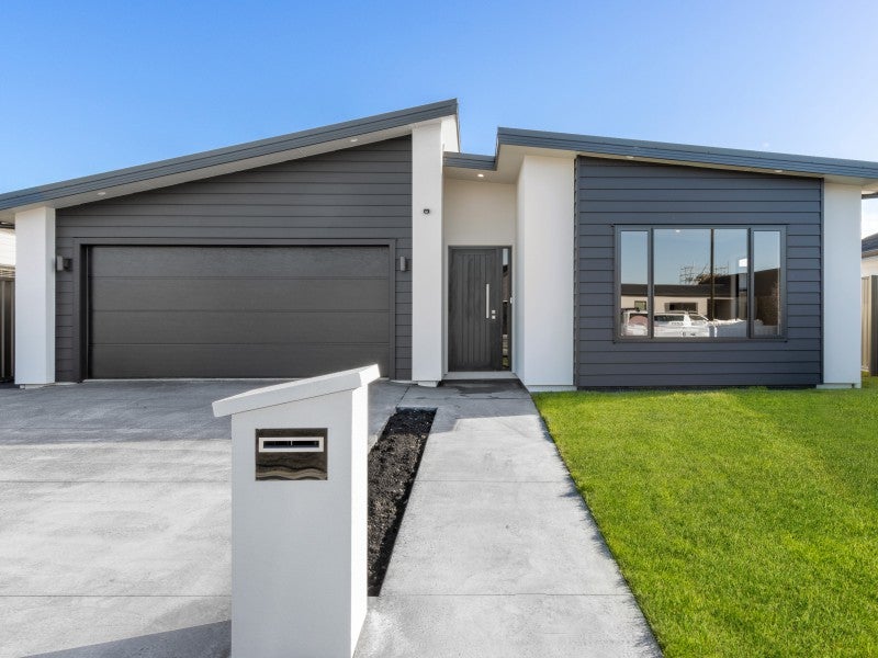 21 Monowai Street, Poraiti, Napier - Carousel 1