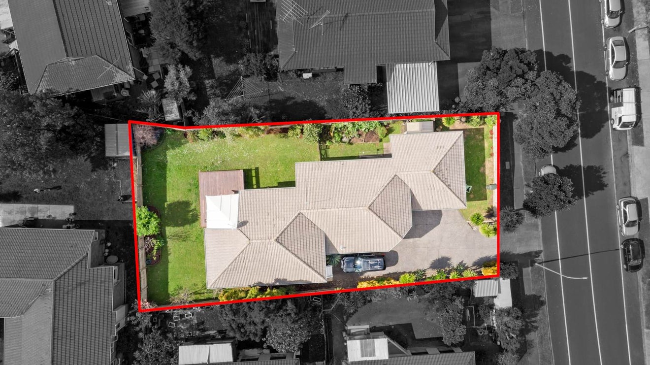 84 Gosford Drive, Botany Downs, Auckland - Carousel 2