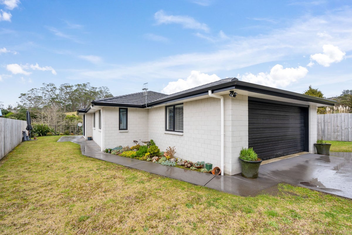7 Thorntree Lane, Raumanga, Whangarei - Carousel 2