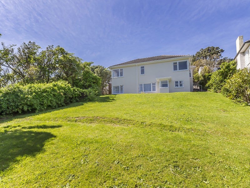 151 Pembroke Road, Wilton, Wellington - Carousel 1