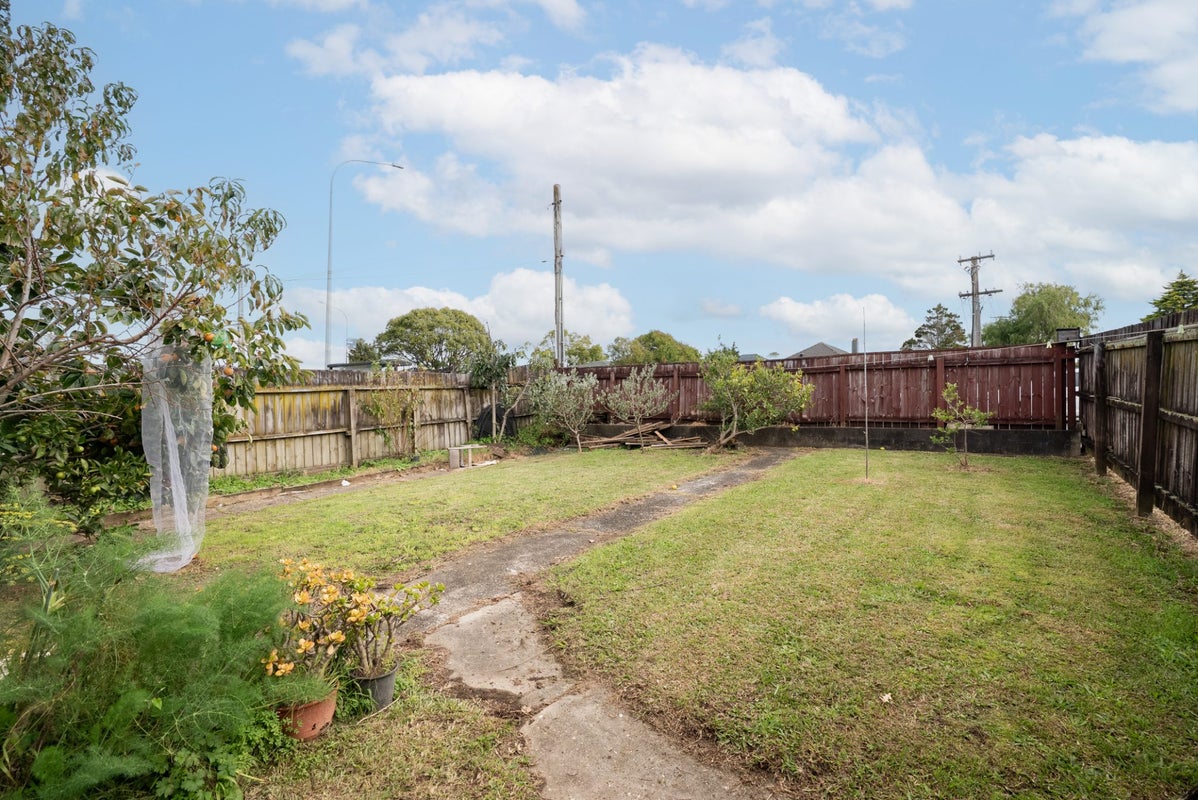 1/1582 Great North Road, Waterview, Auckland - Carousel 2