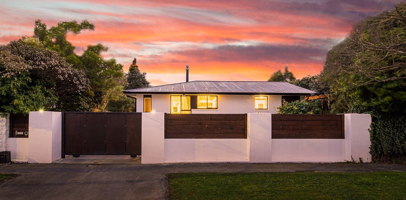 27 Jenkins Avenue, Redwood, Christchurch - Carousel 1