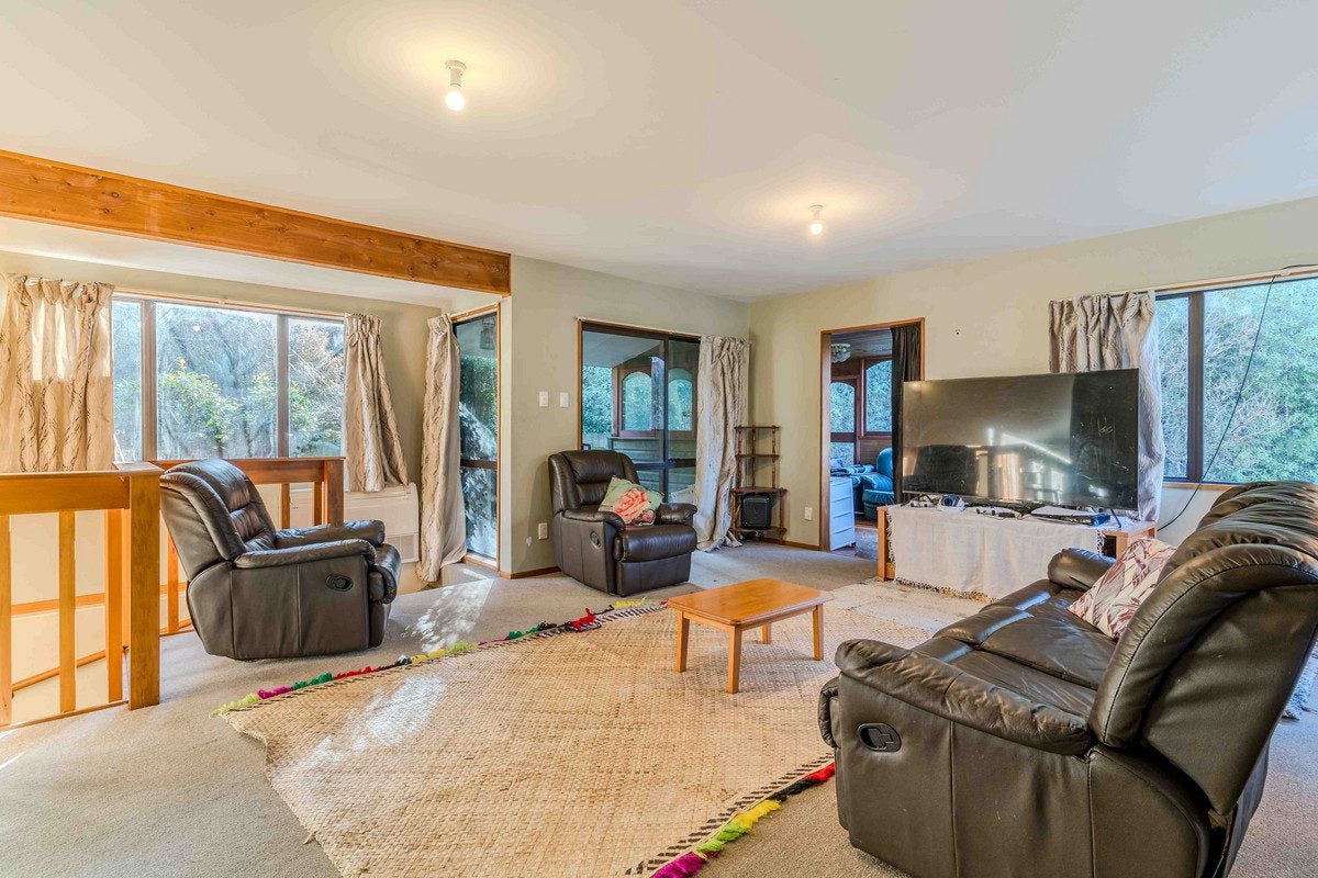 27 Kelvin Road, North East Valley, Dunedin - Carousel 2