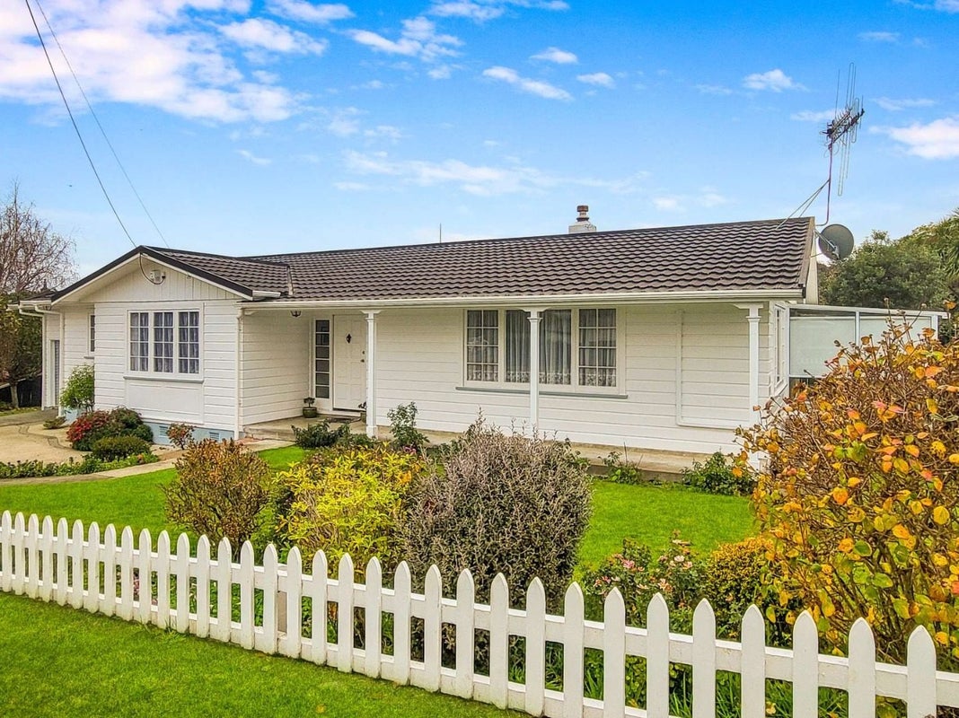 73 Parkes Avenue, Saint Johns Hill, Whanganui - Carousel 18