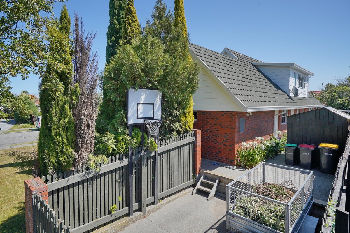 6 Townshend Crescent, Halswell, Christchurch - Carousel 17