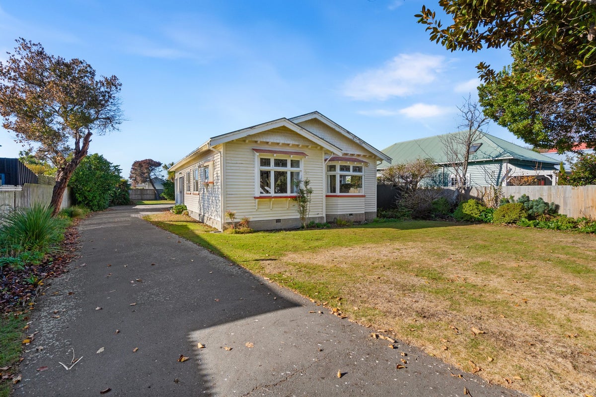 20 Celia Street, Redcliffs, Christchurch - Carousel 1