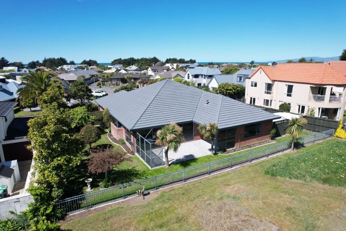 18 Cordyline Place, Waimairi Beach, Christchurch - Carousel 1