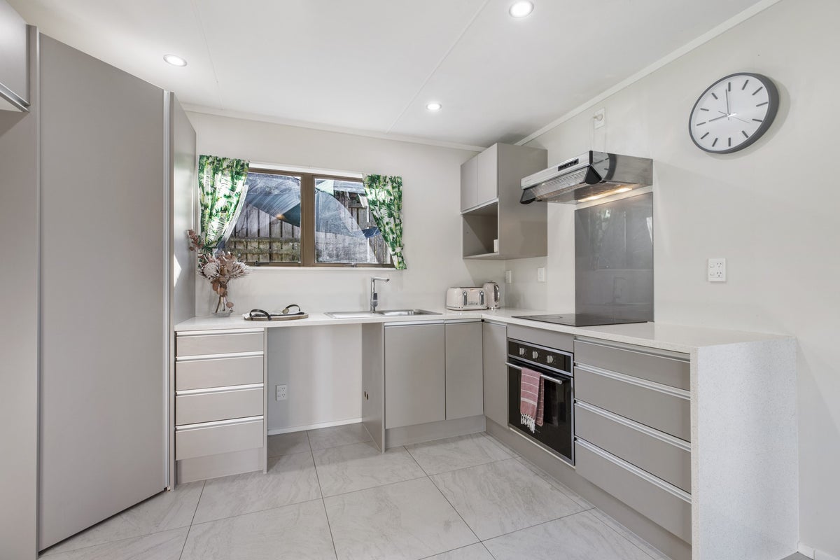 13A Ridout Street, Maeroa, Hamilton - Carousel 2