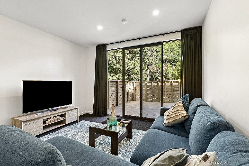 4 Rua Kai WAY, Brooklyn, Wellington - Carousel 1