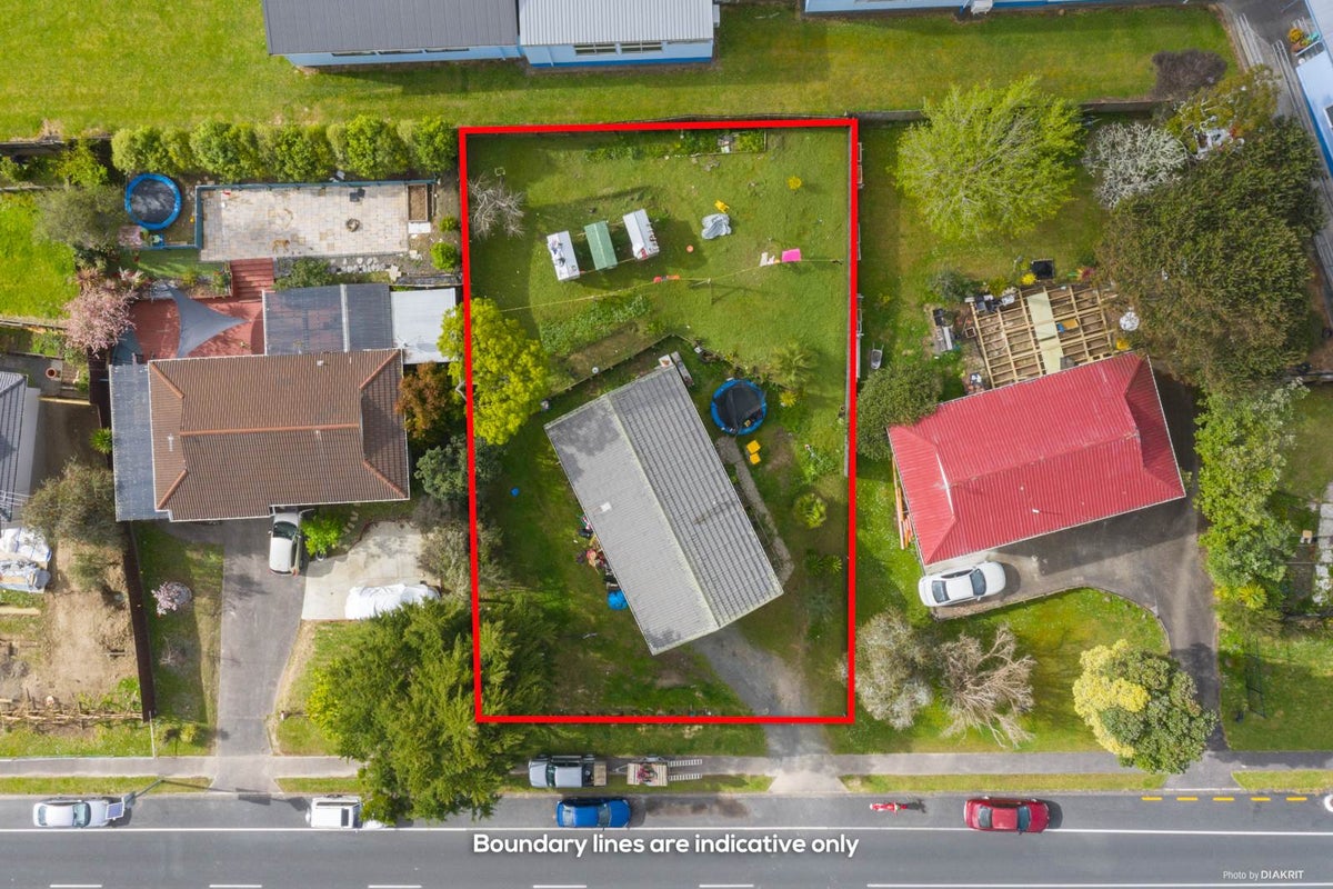 70 Oreil Avenue, West Harbour, Auckland - Carousel 1