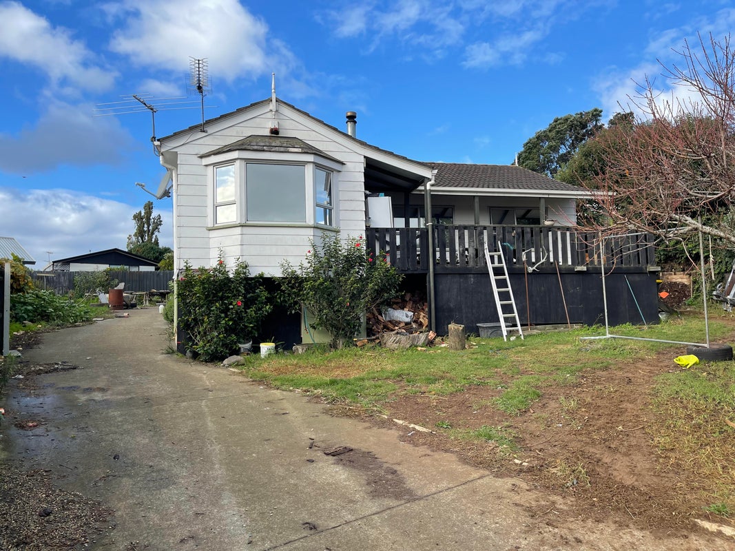 8 Ariki Place, Red Hill, Papakura - Carousel 1