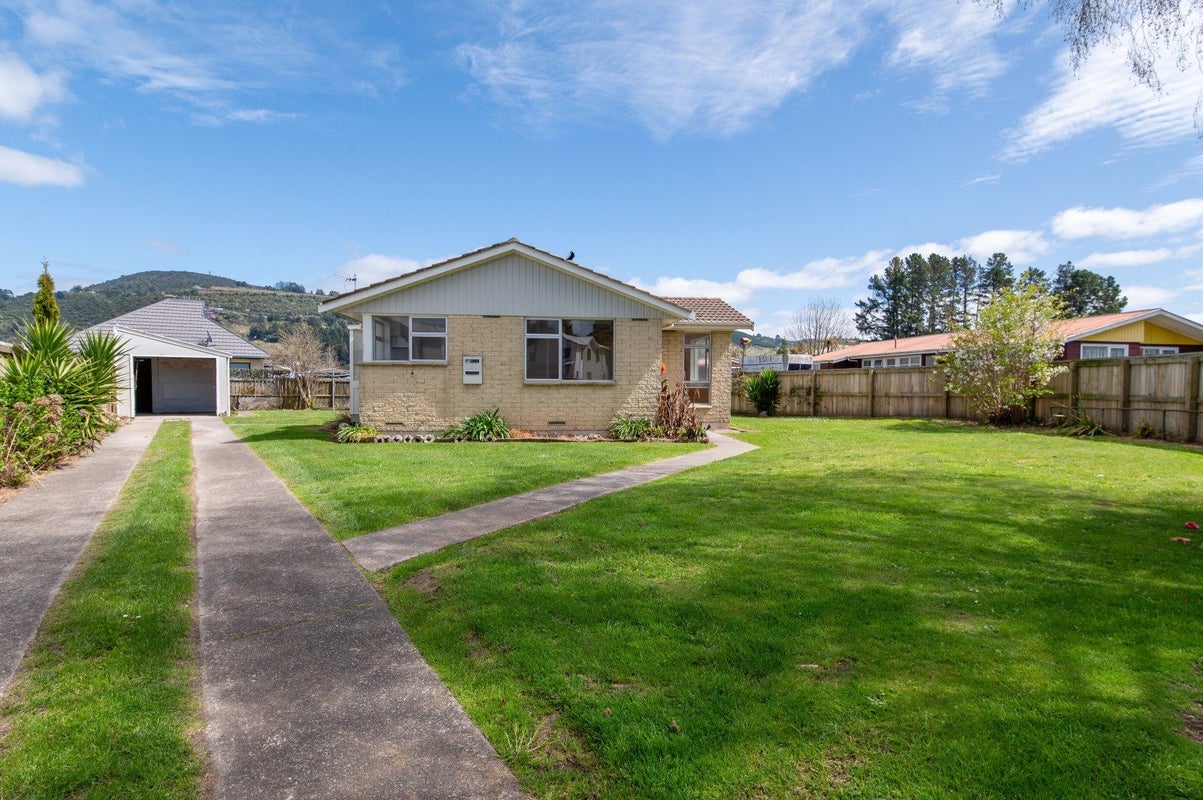 7 Virgo Place, Kawaha Point, Rotorua - Carousel 1