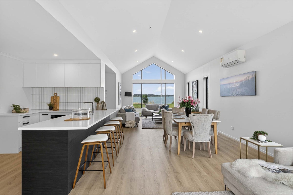 119 Waituarua Drive, Takanini, Auckland - Carousel 2