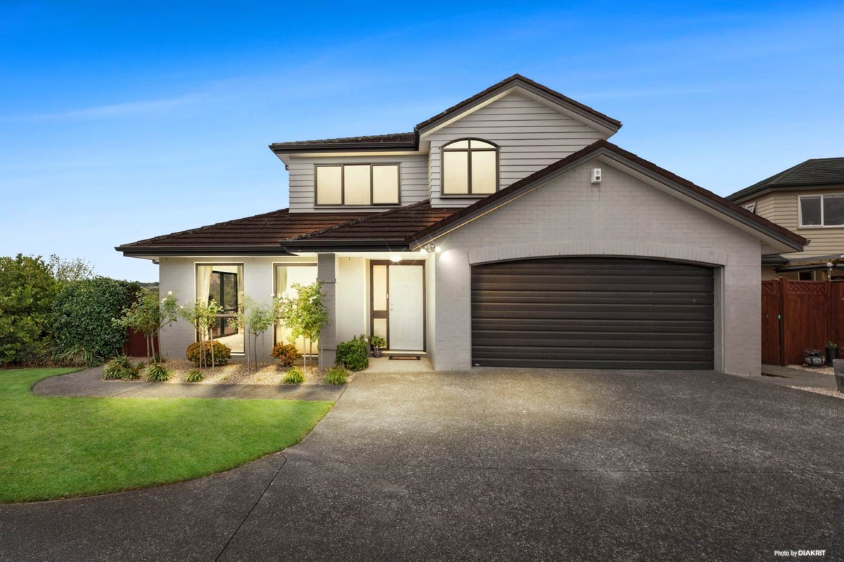 191 Wattle Farm Road, Wattle Downs, Auckland - Carousel 1