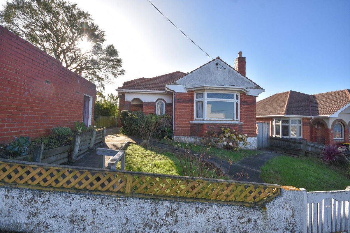 8 Kirriemuir Street, Maryhill, Dunedin - Carousel 17