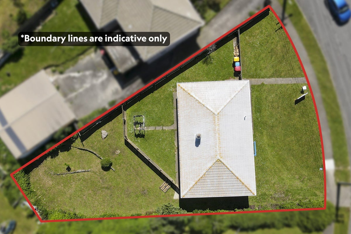35 Cornwall Crescent, Cannons Creek, Porirua - Carousel 17