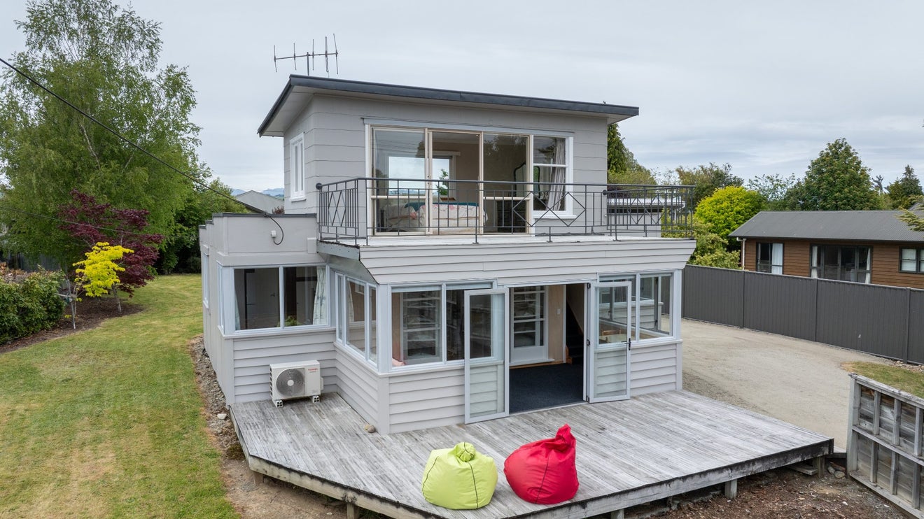 36 Matai Street, Te Anau, Te Anau - Carousel 1