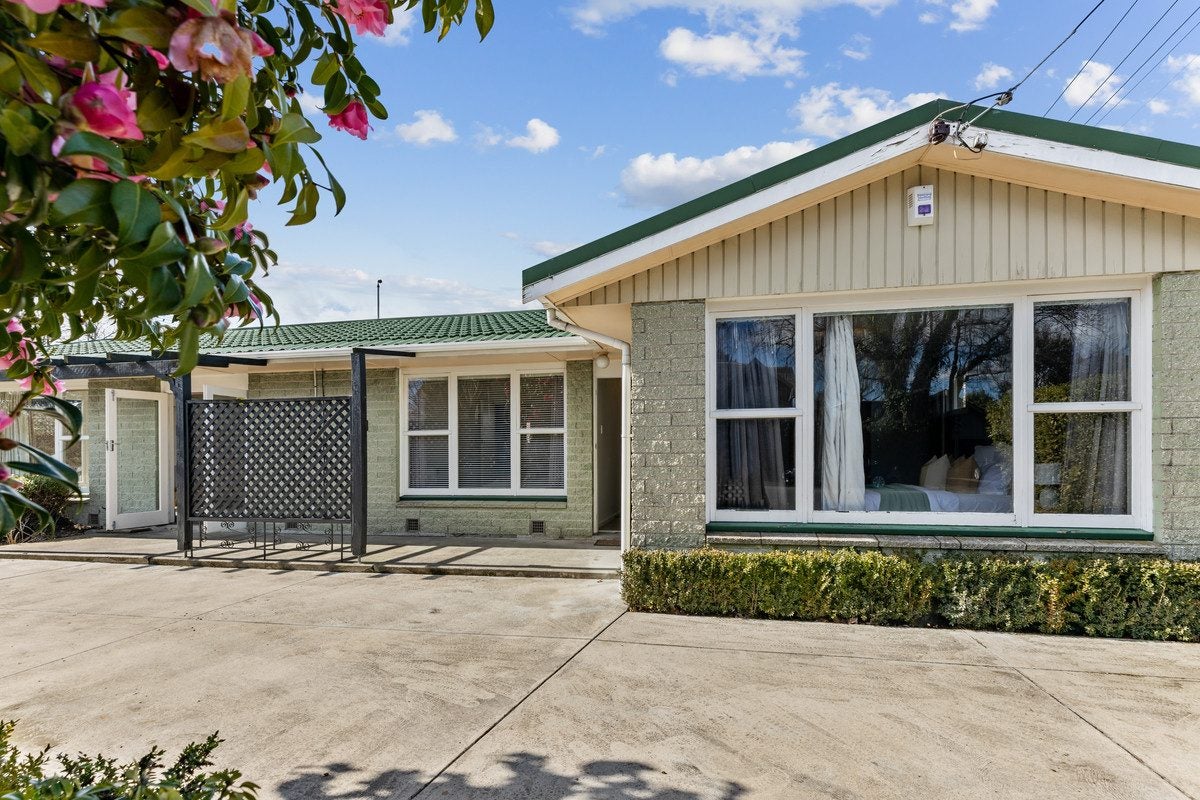 42 North Parade, Richmond, Christchurch - Carousel 1