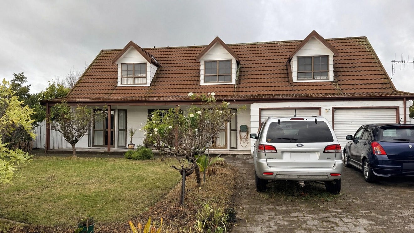 13 Cardiff Place, Tamatea, Napier - Carousel 2