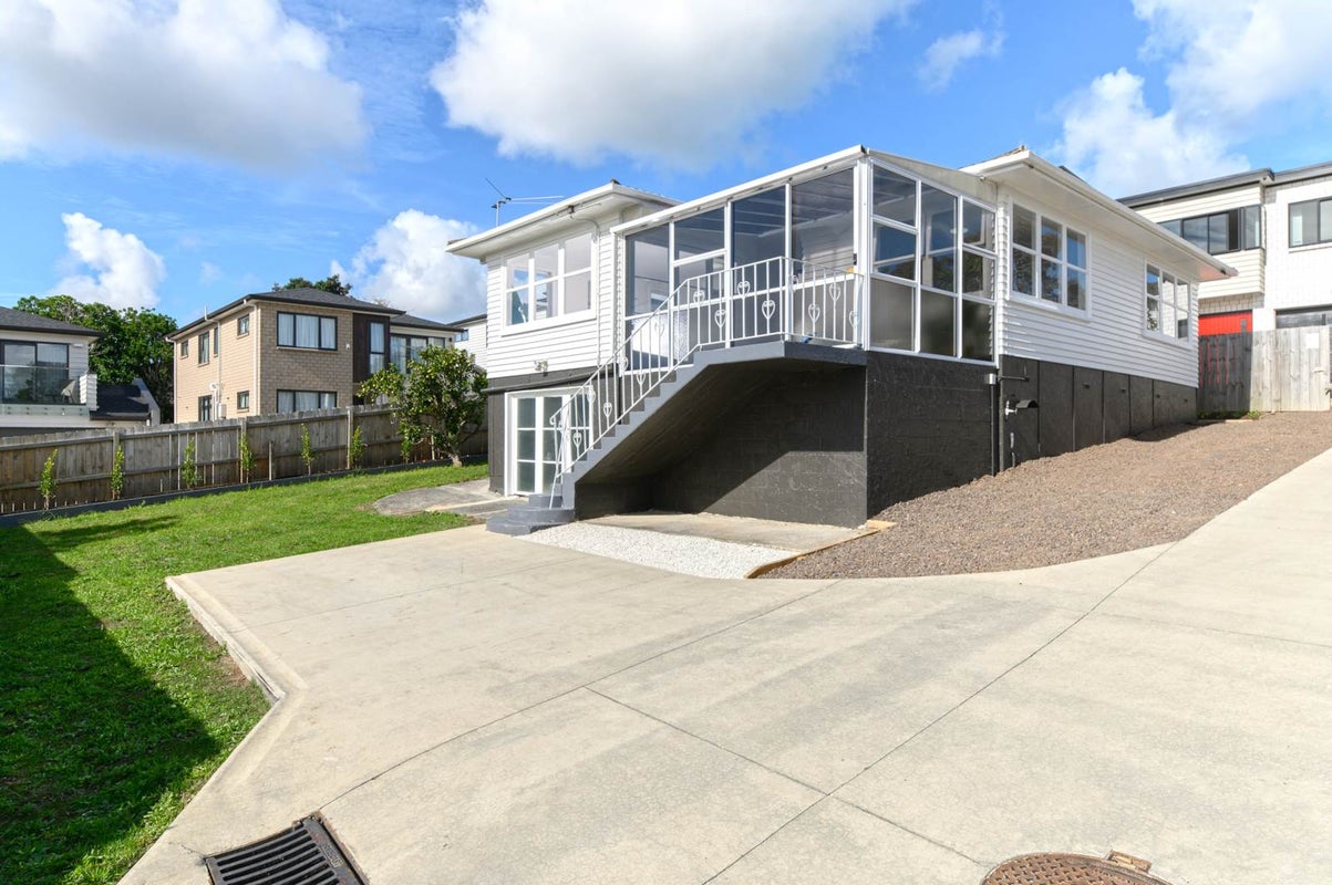 30 Kinross Street, Blockhouse Bay, Auckland - Carousel 2