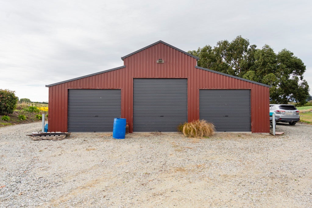 28 Rooneys Road, Weston, Oamaru - Carousel 2