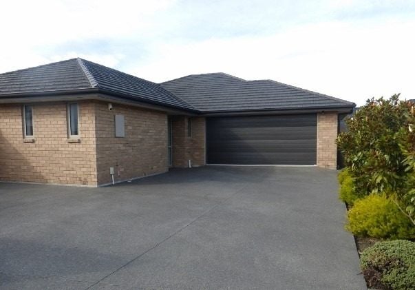 5 Josephine Crescent, Aidanfield, Christchurch - Carousel 1