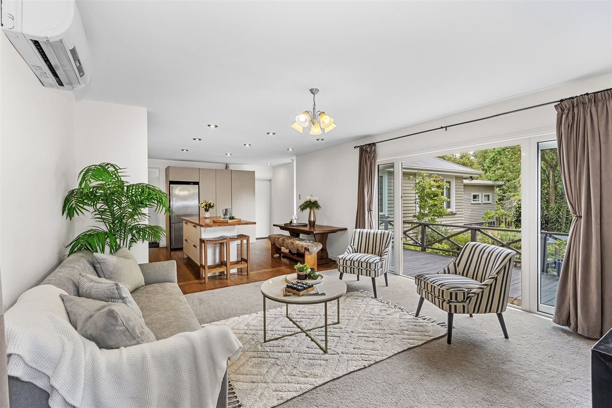 109 Brookside Terrace, Bryndwr, Christchurch - Carousel 1