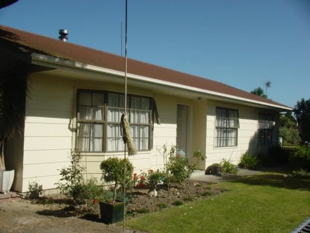 16 Titoki Crescent, Pirimai, Napier - Carousel 1