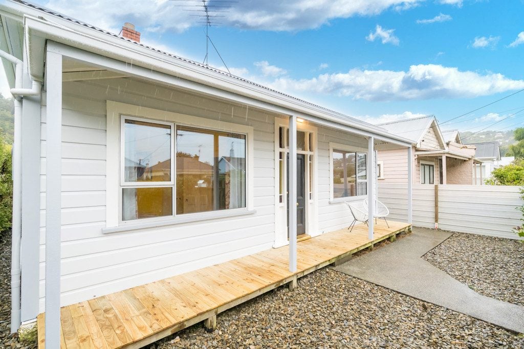 30 Crown Street, North East Valley, Dunedin - Carousel 1