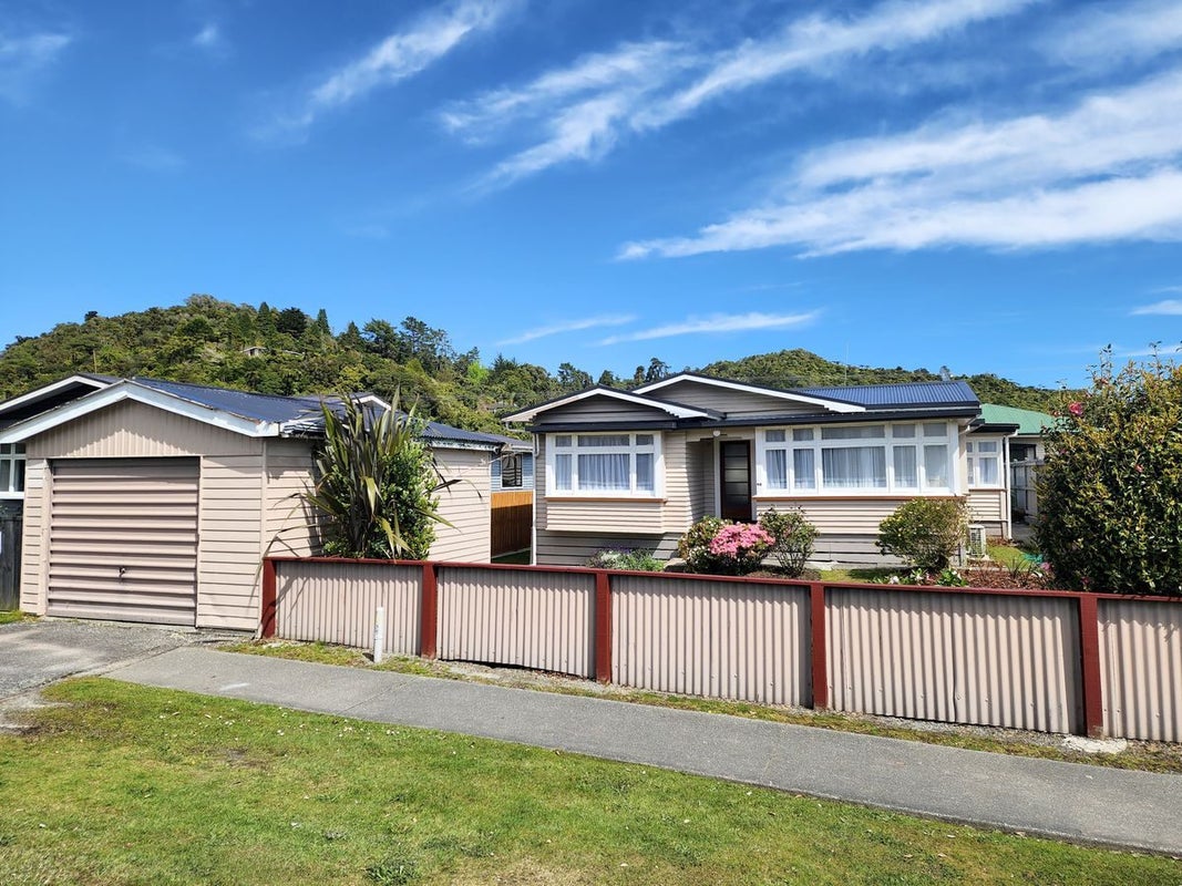 42 Marsden Road, Greymouth, Greymouth - Carousel 1